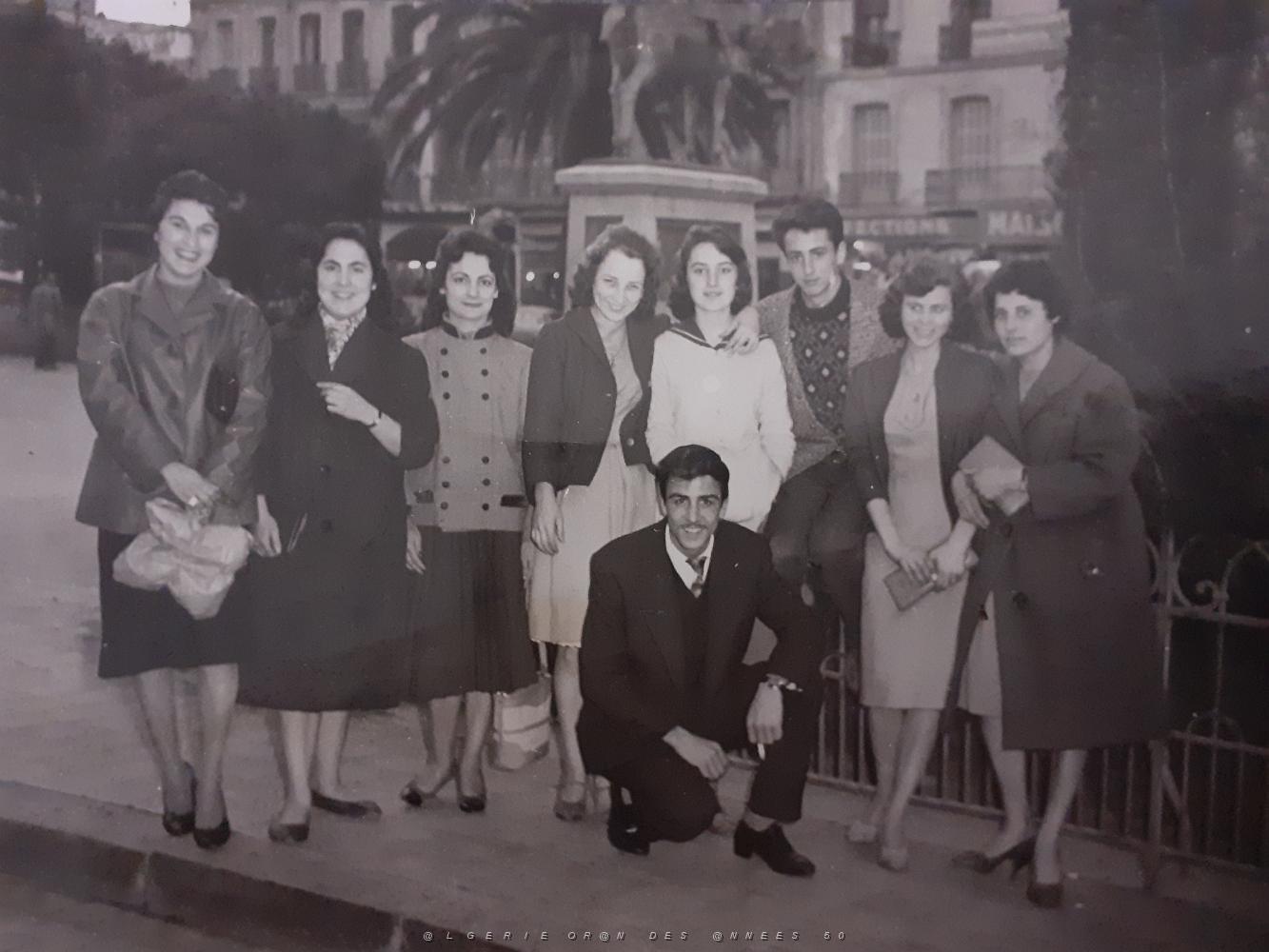 X MAX 2019 10 03 a oran avec des collegue de travail de rene zla..jpg